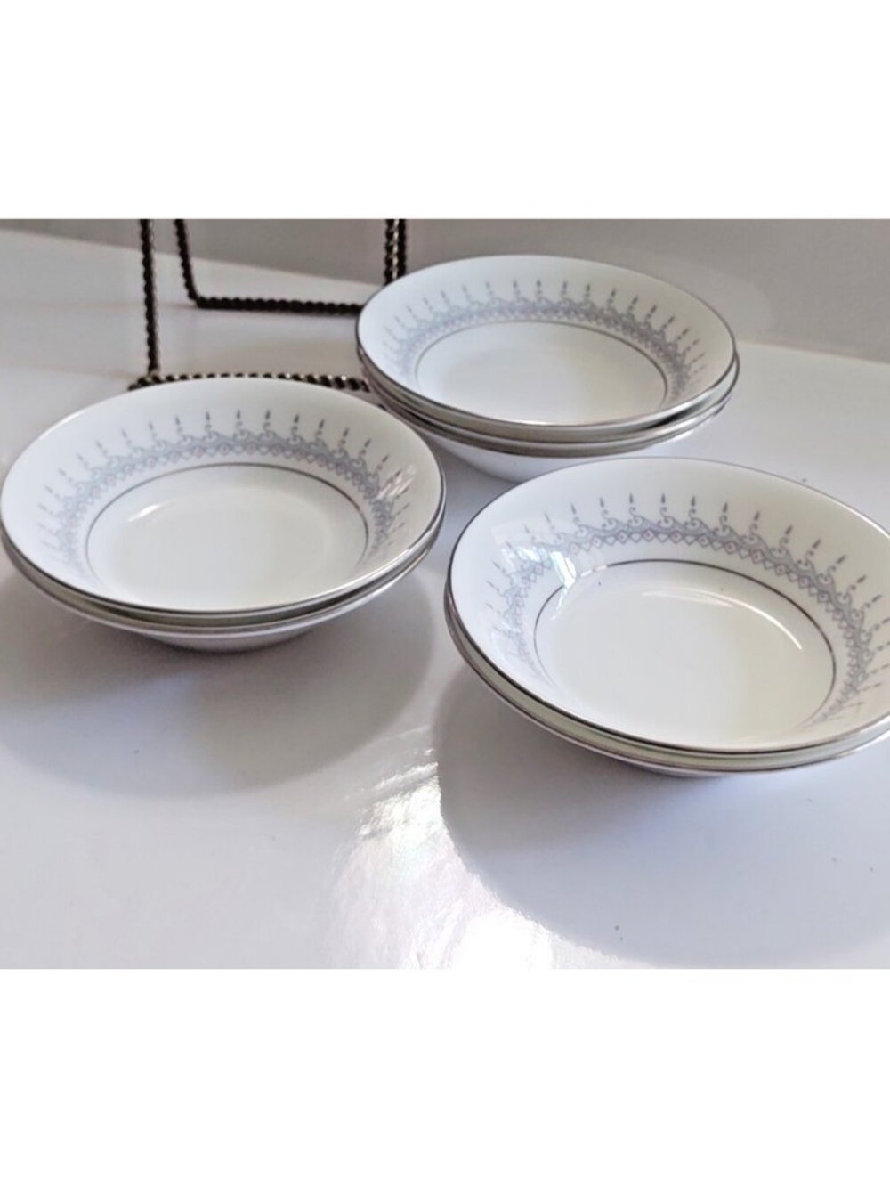 Vintage Coalport England Avon Pattern Nappy/Dessert Bowls 5" " set of 7